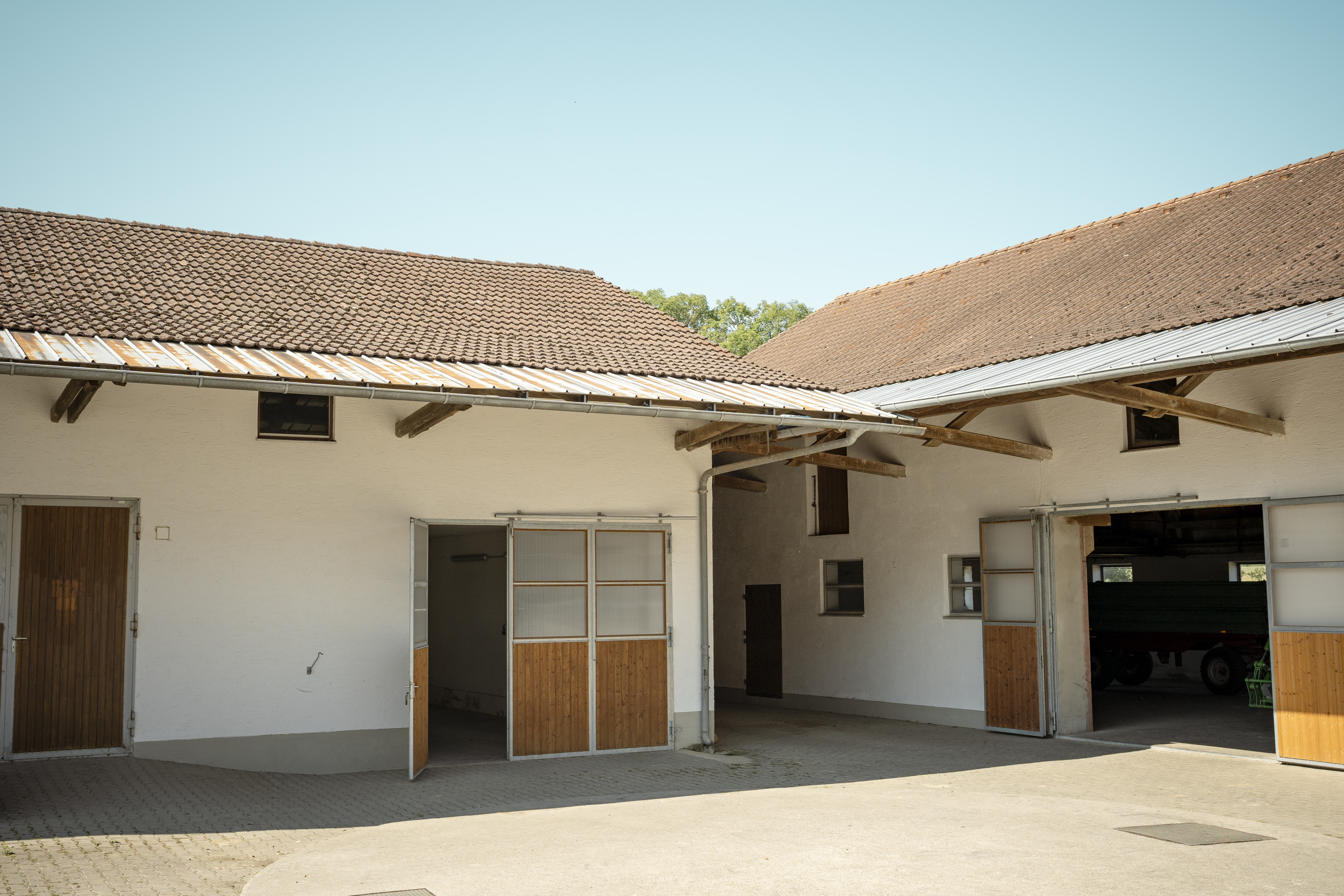 Pilotbetrieb Sigl-Mittermaier Maschinenhalle/Stall